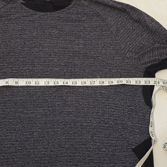 Men's stronger than one lululemon shirt size medium (missing, see measurements) - Picture 5 of 9